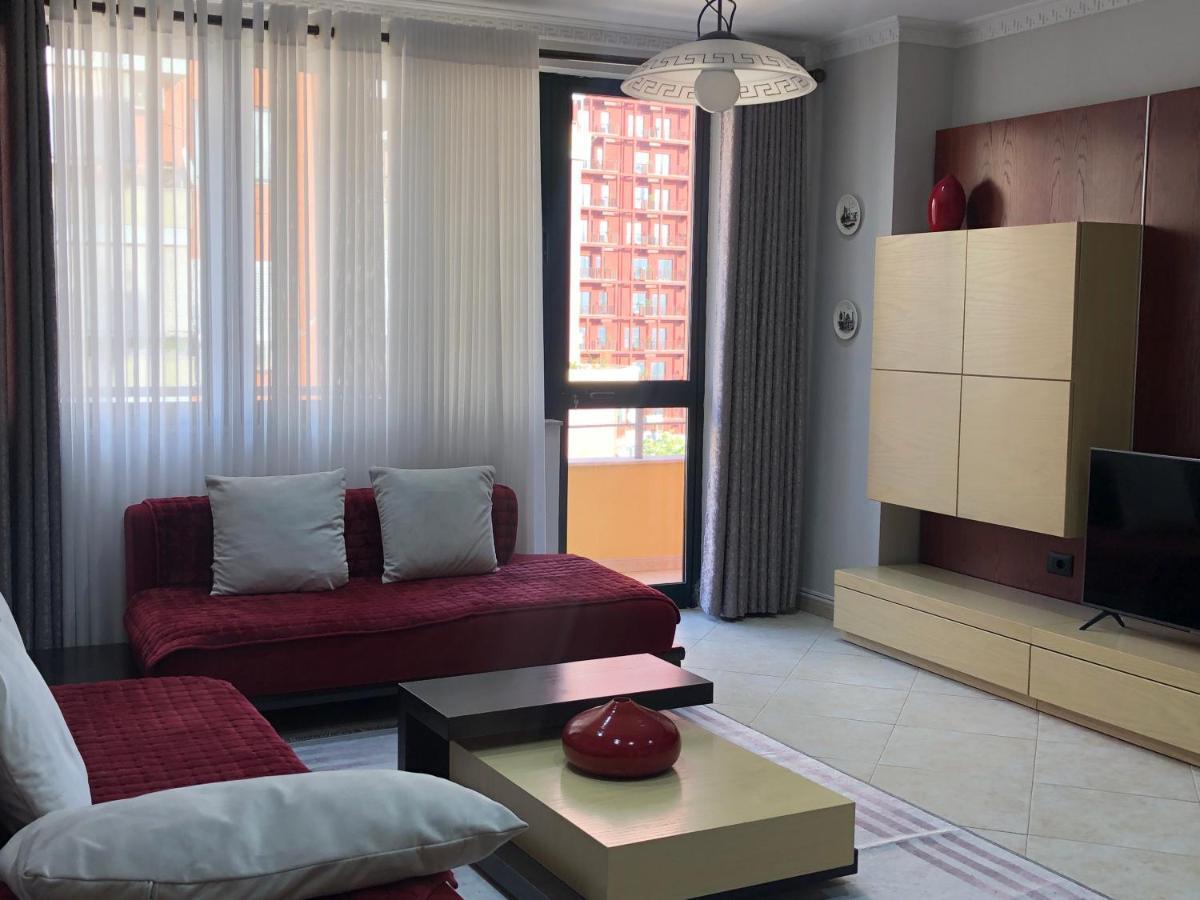 Laureta Central Apartment Tirana Buitenkant foto
